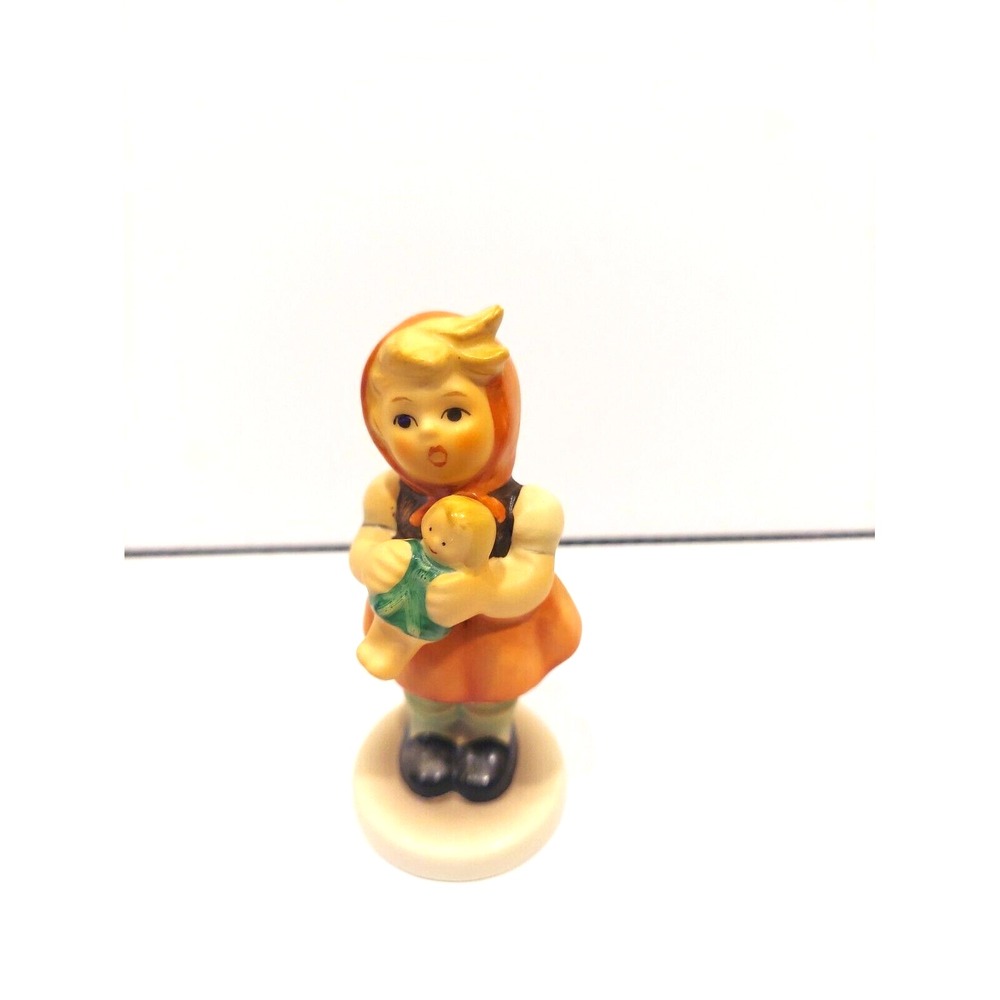 Goebel Hummel Figurine #239/B Little Girl With Doll 3.5" Tall